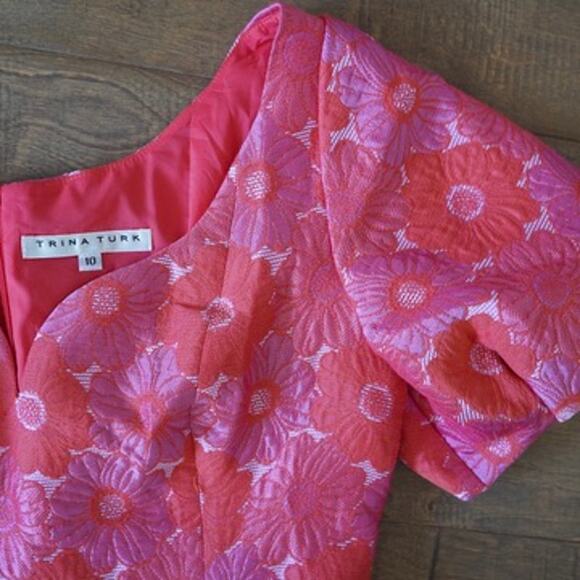 Trina Turk Back Zip Short Puff Sleeve Floral Mini Dress Pink Womens Size 10 - Picture 5 of 7